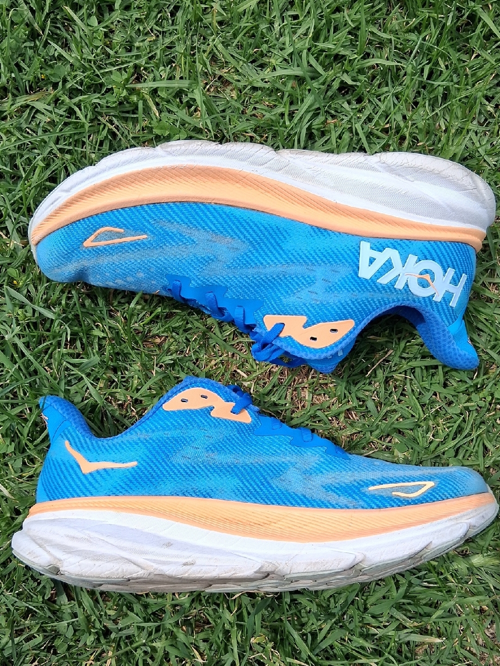 Hoka Clifton 9 Sneakers in Blue and Orange - Picture 6 of 13
